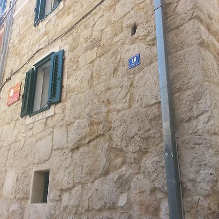 아파트 순세 스플리트